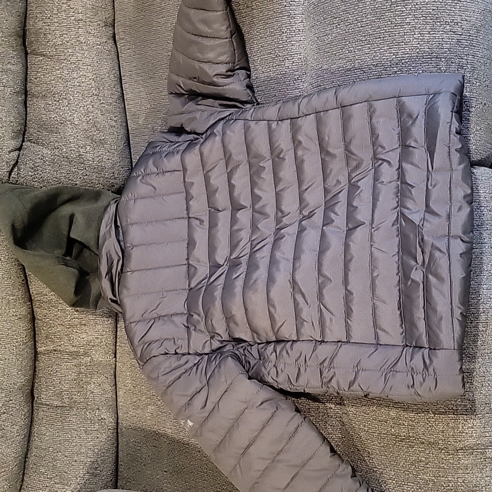 EUC Puffy jacket - Picture 3 of 4